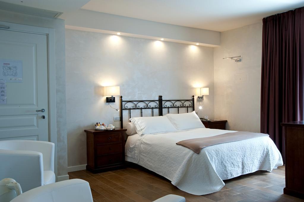Hotel Ferro Di Cavallo Pavullo nel Frignano Chambre photo